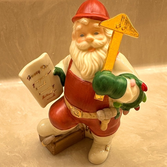 Lenox Other - EUC Vintage Lenox Santa Figurine with Red and Gold Details